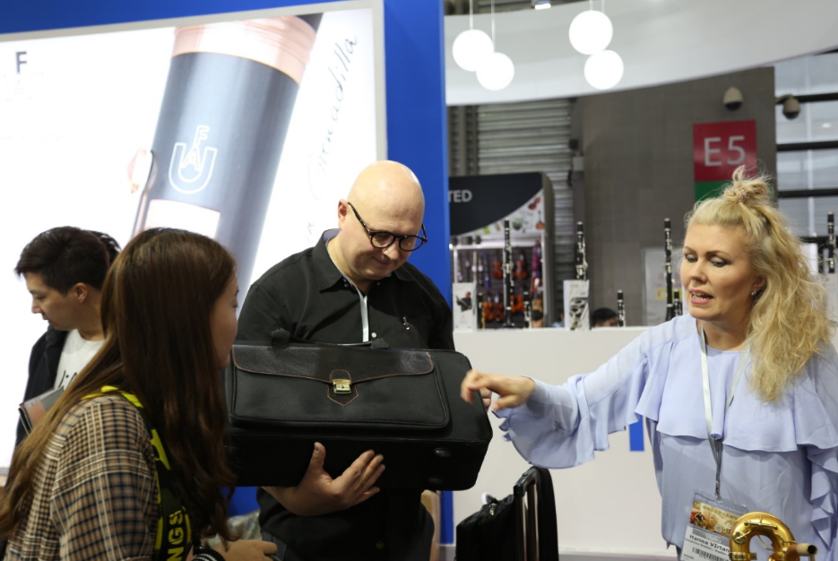 1618125628140889.png 7jImQcCc_shH4.png